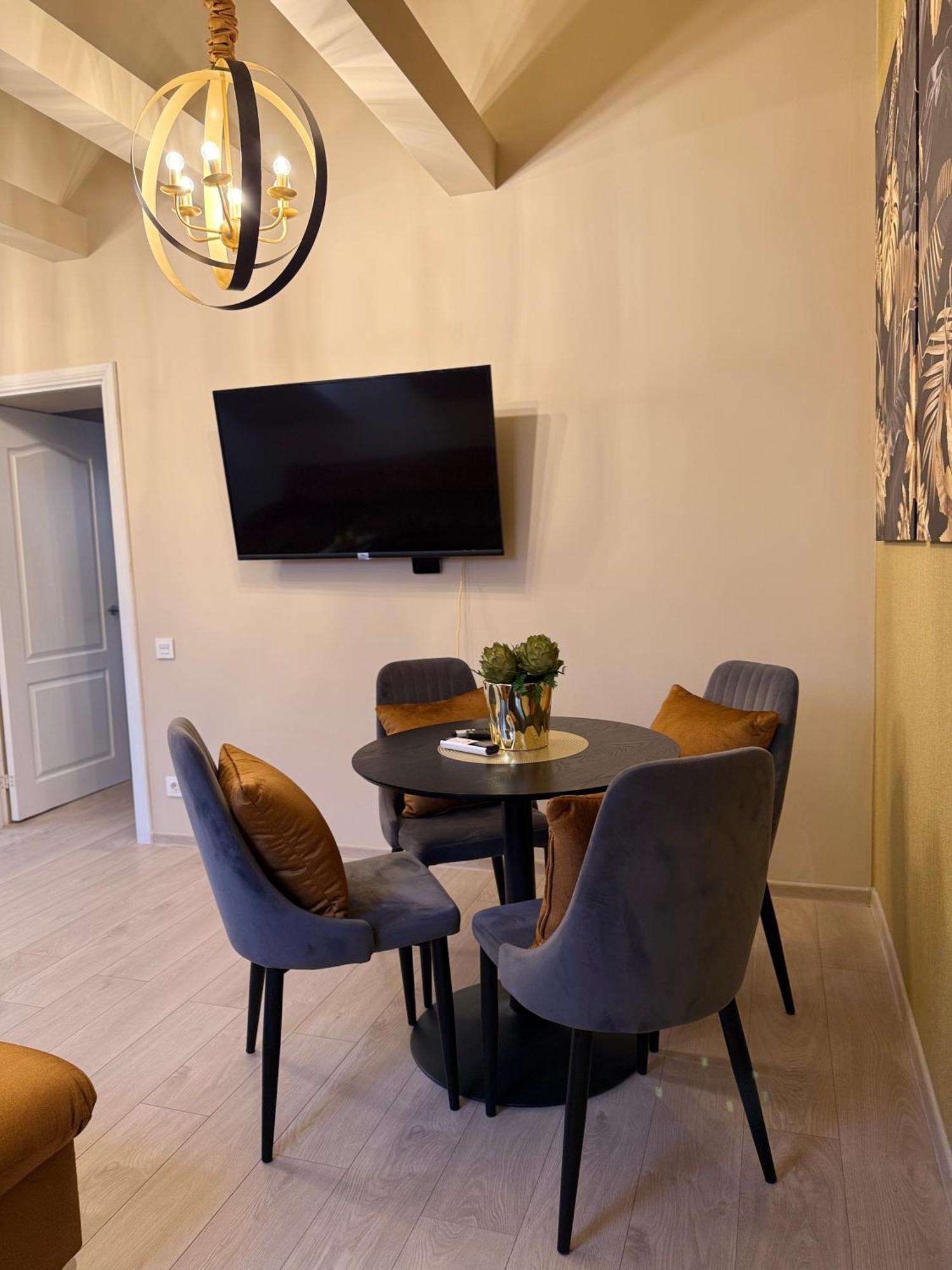Ly Apartamentai